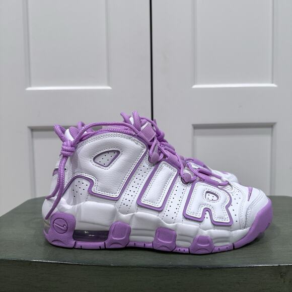 New Nike Air More Uptempo Grade School Purple Size 4.5Y FN6976 100 - Picture 2 of 5